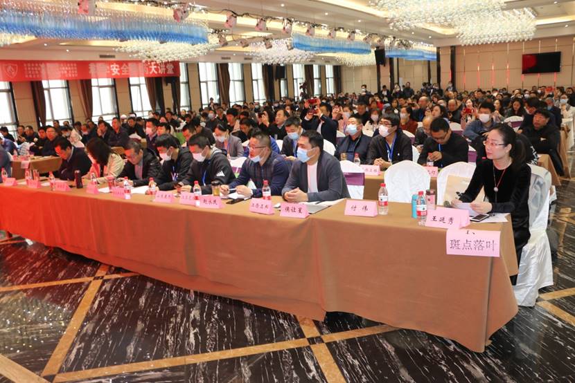 说明: C:UsersccpiaDesktopIMG_8908.JPG